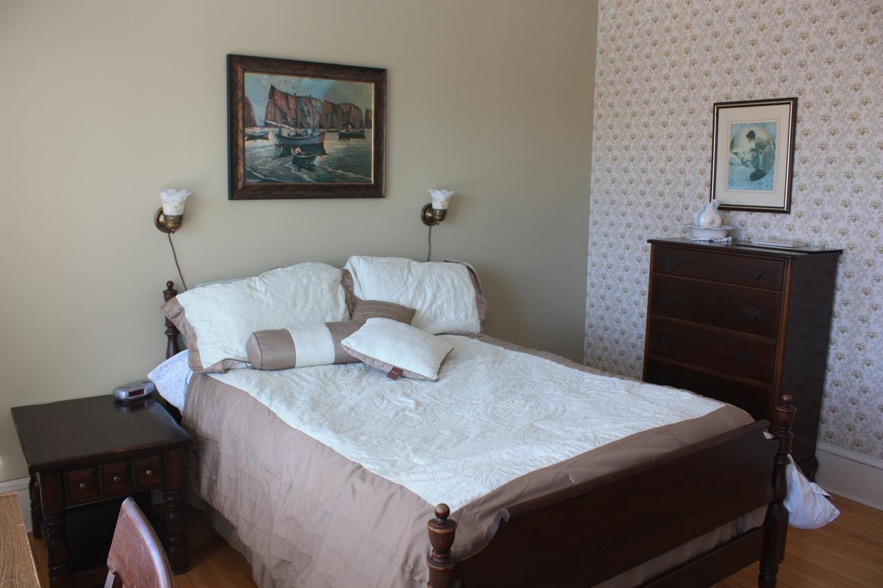 Downtown Bed & Breakfast モンクトン エクステリア 写真